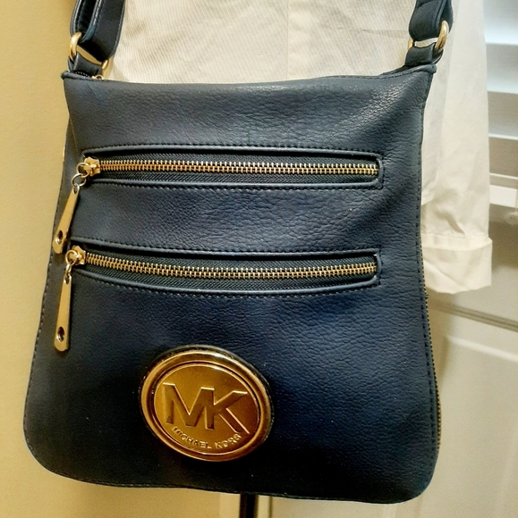 Michael kors crossbody Bag - Picture 1 of 16
